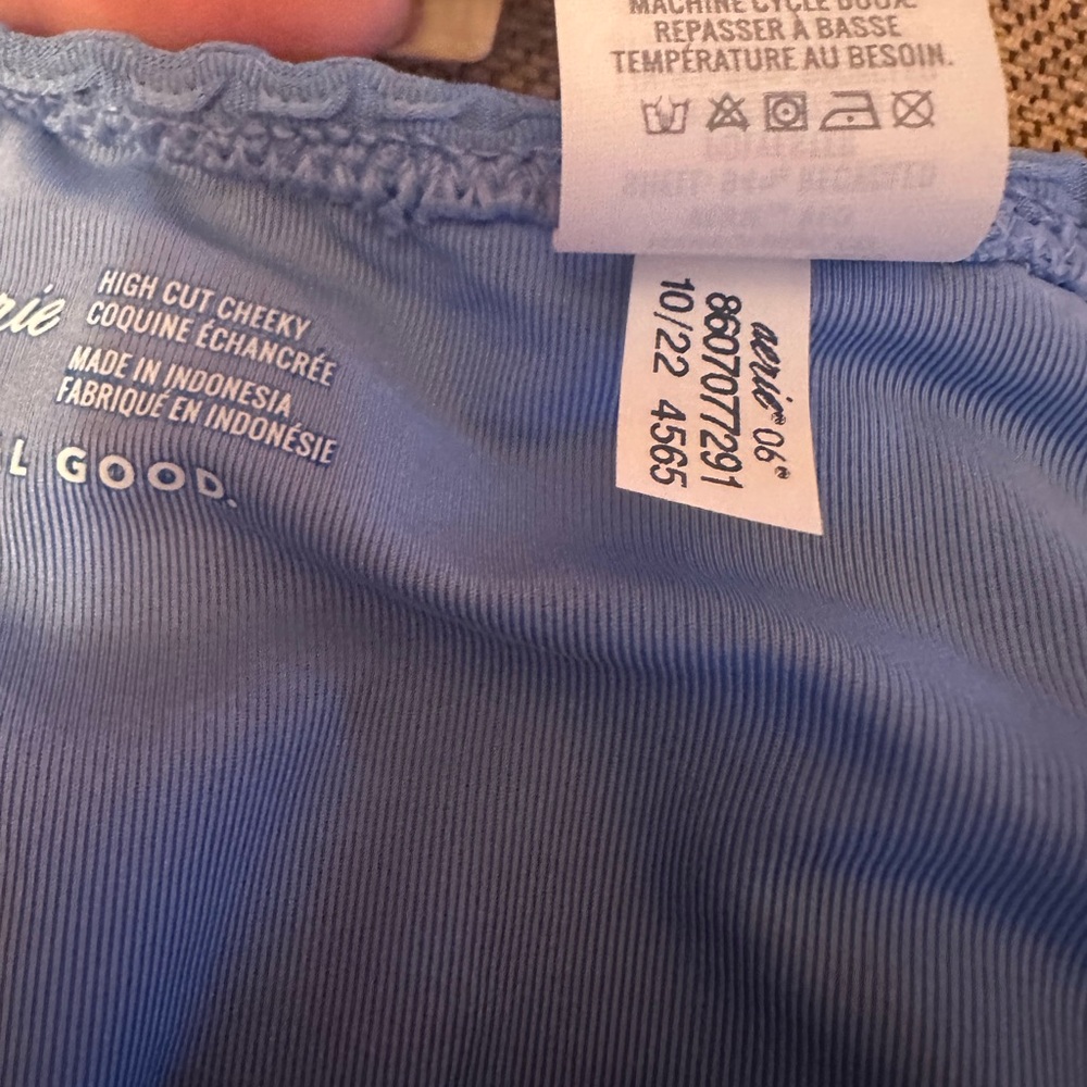 Aerie Textured High Waisted Full Coverage Bikini Top Size‎ Large Blue NWT - Picture 5 of 9